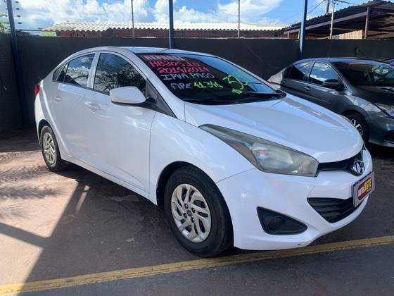 HYUNDAI HB20S 1.0 COMFORT STYLE 12V FLEX 4P MANUAL